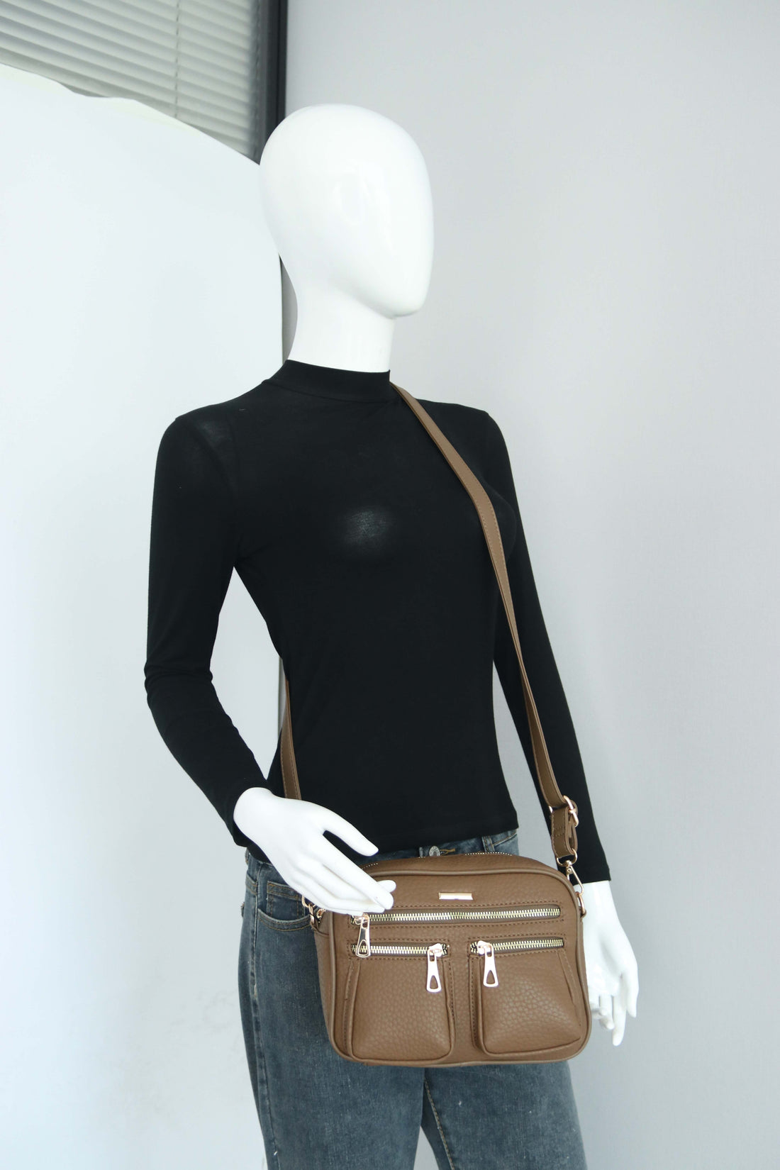 Crossbody C2451