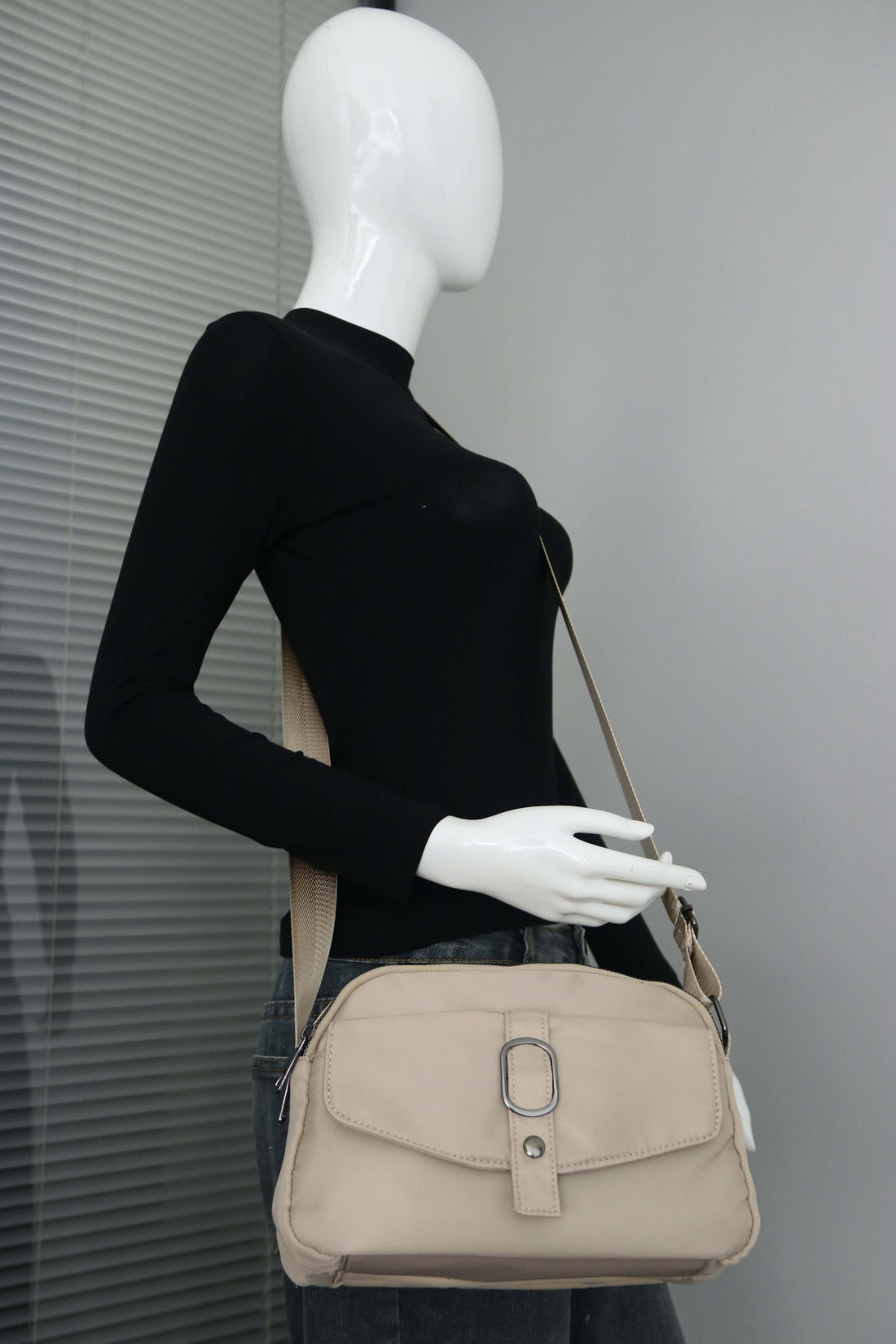 Crossbody C2460