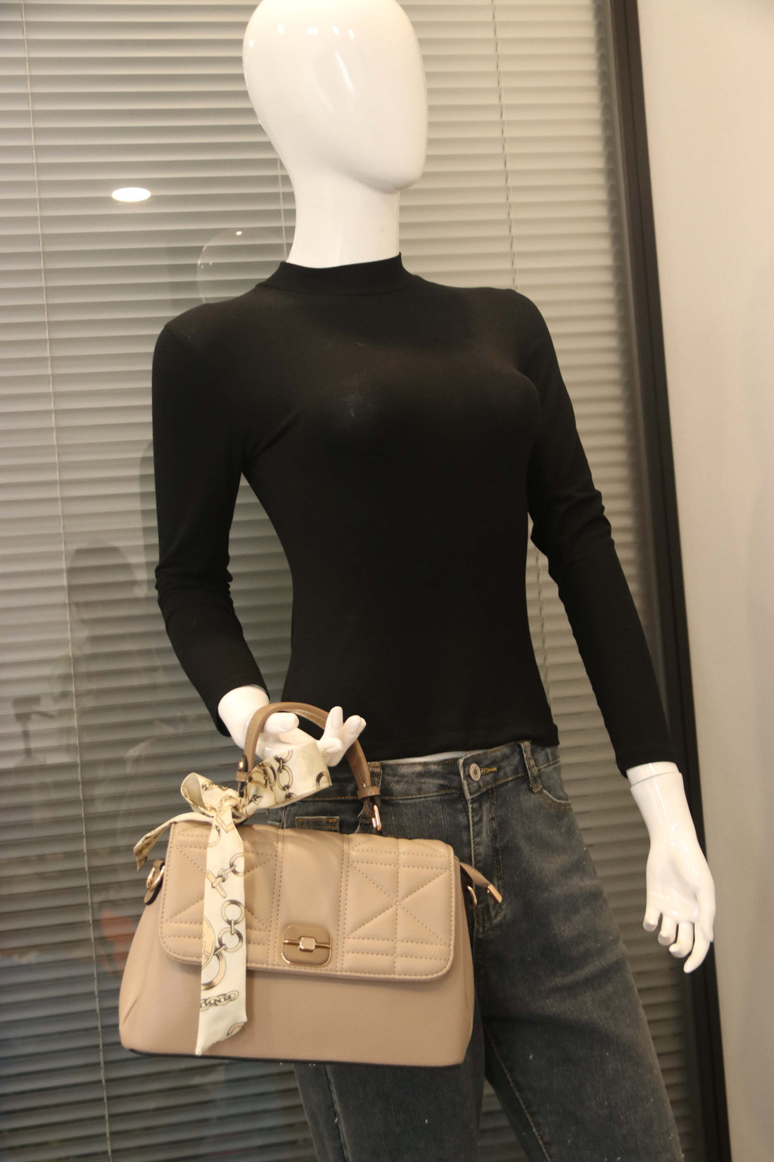 Crossbody C2466