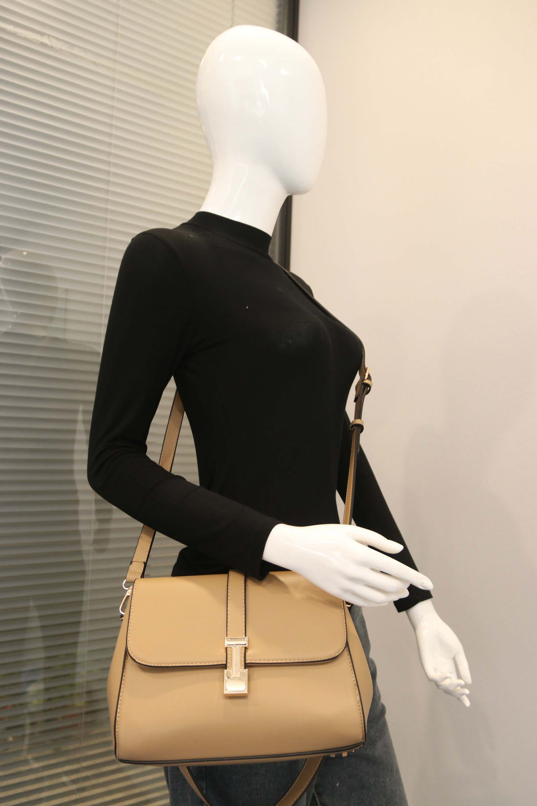 Crossbody C2476