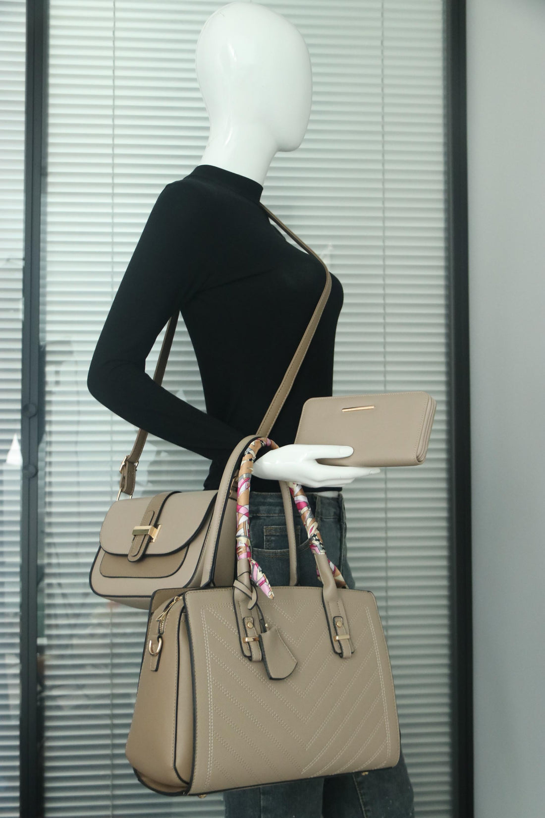 3-1 Handbags Set S2495